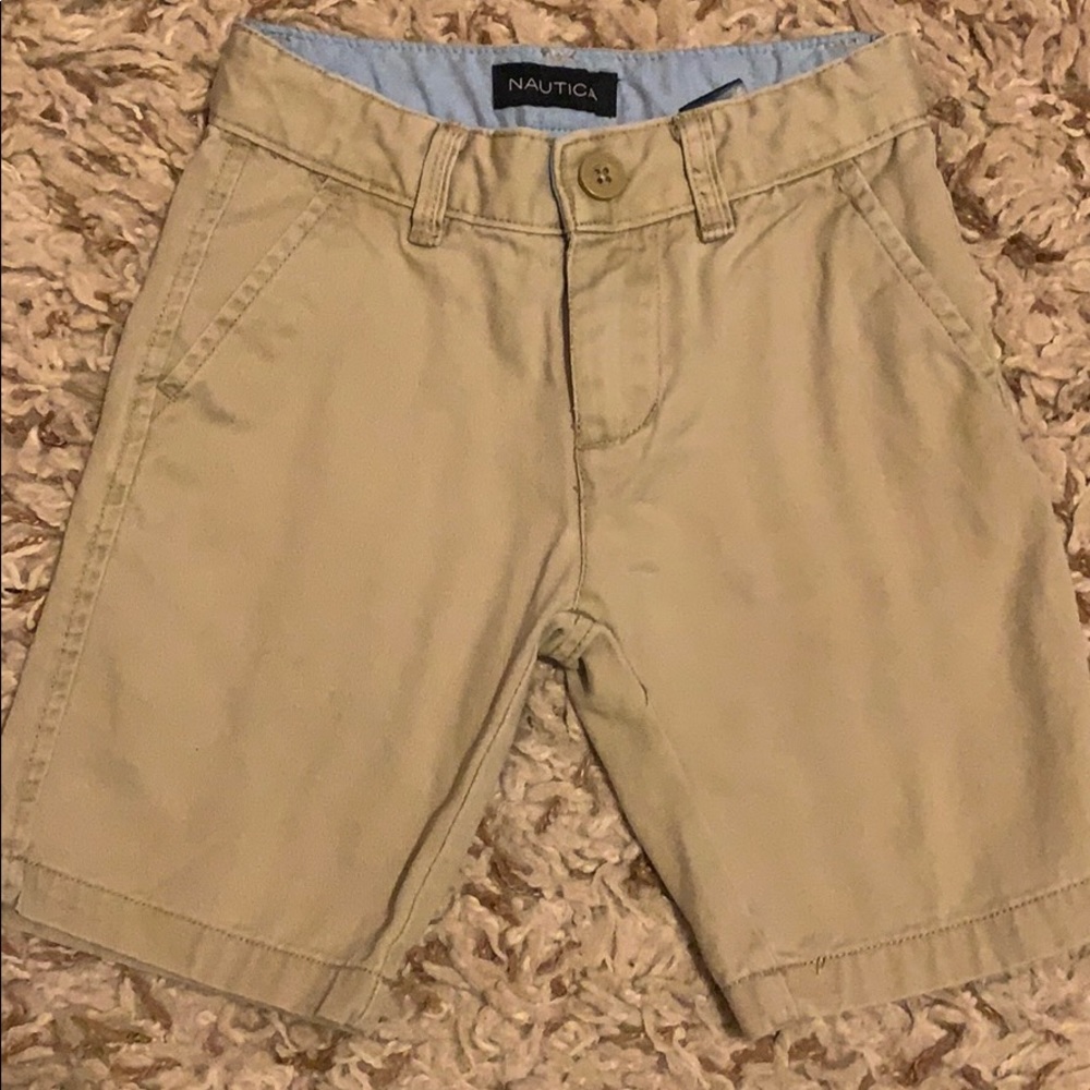 Nautica khaki shorts size 5